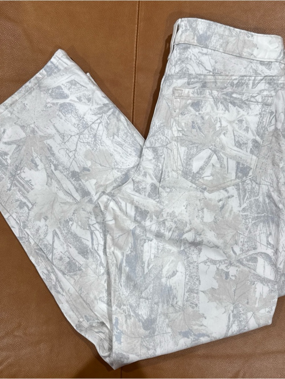 Hollister Women’s Low Rise Baggy Pants Size 8 Waist 29 Camo  Print Wide Leg - Picture 6 of 7